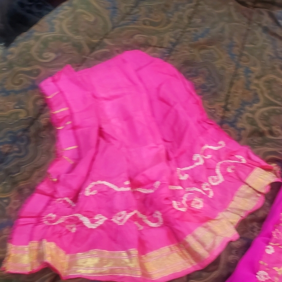 Bandhani Saree / Sari--Pink and Gold Zari (brand new) - Picture 6 of 14